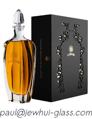 acheter Une bouteille en verre en tequila argentée, une bouteille en verre Super Flint avec bouchons de verre. fabrication en ligne