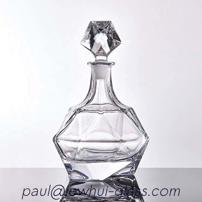 Qualité  21.5mm Liquor Decanter Bottle Barware Diamond Cut Crystal Whiskey Decanter usine