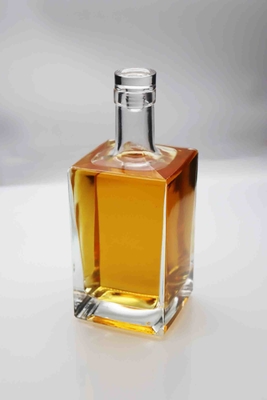 acheter peinture en verre de décalque de Champagne Cubic Clear Glass Bottle de VODKA de bouteille de l'esprit 0.7L online manufacture