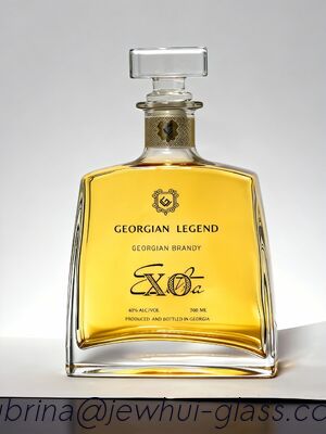 Bon prix la boisson alcoolisée 700ml en verre claire met en bouteille/la bouteille en verre de whiskey en ligne