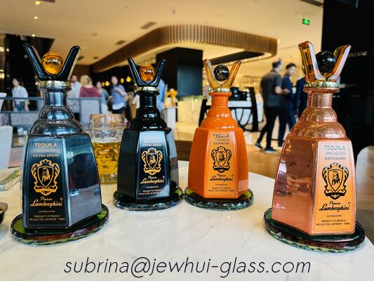 Bon prix Lamborghini Extra Añejo, Reposado, Bouteille en verre de tequila argentée en ligne