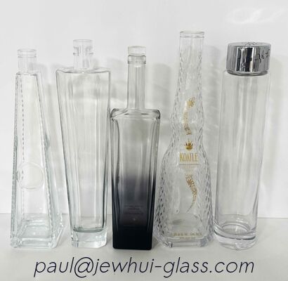 Bon prix Carafe en verre taillé diamant Super Flint, XO, brandy, Vodka, Liqueur, Gin, Rhum, Tequila, Whisky, Brandy, Bouteille en verre spiritueux avec bouchons en verre massif en ligne